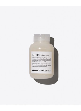 Шампунь для підсилення та контролю завитка Davines Essential Haircare LOVE Curl Shampoo, 75 мл