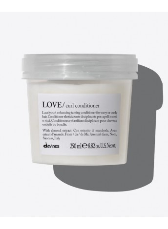 Кондиціонер для підсилення та контролю завитка Davines Essential Haircare LOVE Curl Сonditioner, 250 мл